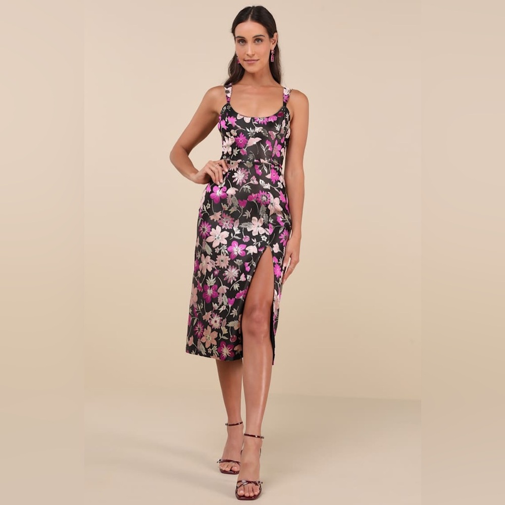 NWT Lulus Black Floral Brocade Midi Dress